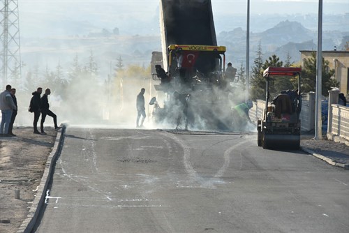 Ürgüp Kız Öğrenci Yurdunun yolu sıcak asfalt yapıldı