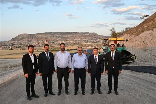 Sayın Valimiz Öncülüğünde Göreme – Nevşehir Bağlantı Yolunda İncelemelerde Bulunuldu.